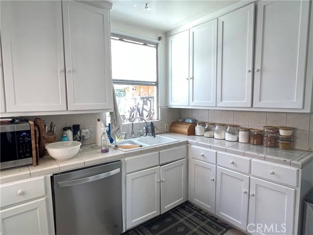 2420 Sebald Avenue, Redondo Beach, California 90278, 3 Bedrooms Bedrooms, ,1 BathroomBathrooms,Residential,Sold,Sebald,SB22122529