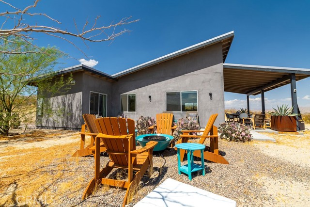 Detail Gallery Image 11 of 35 For 7250 Lawrence Ave, Joshua Tree,  CA 92252 - 2 Beds | 2 Baths