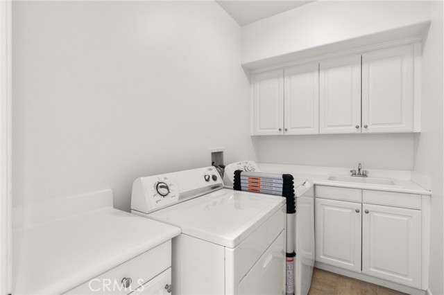 5 Orange Blossom Circle, Mission Viejo CA: https://media.crmls.org/medias/6b9a6489-a7af-4f51-9f47-a70c4a54a695.jpg