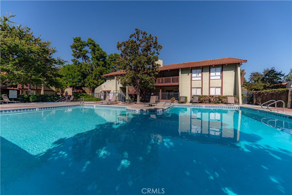 1030 W Macarthur Boulevard 147