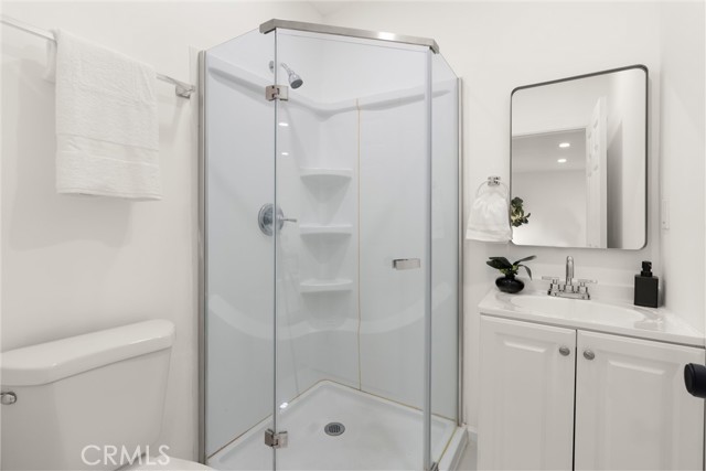 Detail Gallery Image 35 of 43 For 1722 W 107th St, Los Angeles,  CA 90047 - 3 Beds | 3 Baths