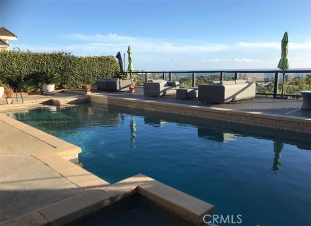 Detail Gallery Image 3 of 16 For 22872 via Cordova, Dana Point,  CA 92629 - 3 Beds | 3 Baths