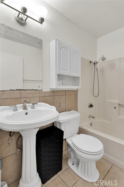 Detail Gallery Image 14 of 23 For 10402 Cimmeron Trail Dr, Adelanto,  CA 92301 - 3 Beds | 2 Baths