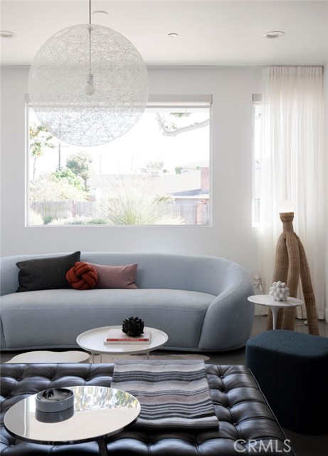 Detail Gallery Image 10 of 50 For 5473 E 4th, Long Beach,  CA 90814 - 3 Beds | 2/1 Baths