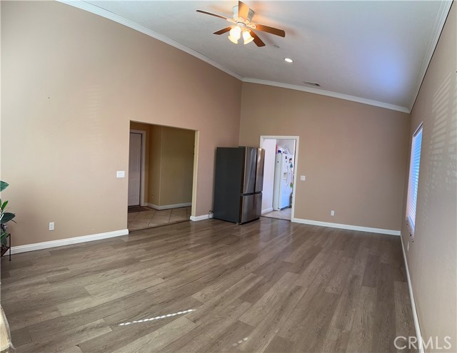 Detail Gallery Image 13 of 27 For 16312 Molino, Victorville,  CA 92395 - 3 Beds | 2 Baths