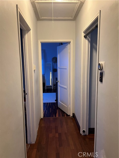 9312 Garden View Avenue, South Gate CA: https://media.crmls.org/medias/6b9d3acf-77db-48f8-9295-2b6222dd9871.jpg