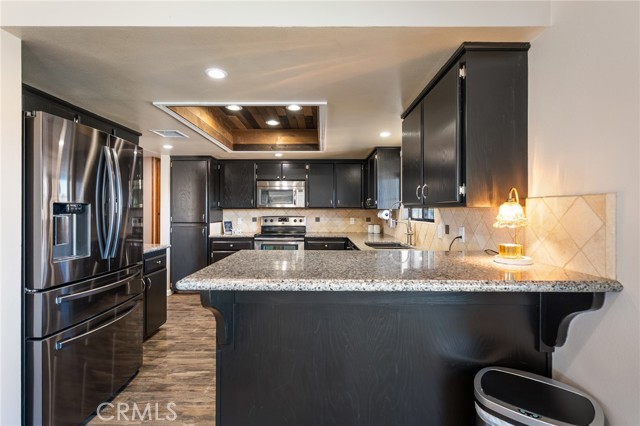 Detail Gallery Image 10 of 30 For 7686 Hilton Ave, Yucca Valley,  CA 92284 - 2 Beds | 2 Baths