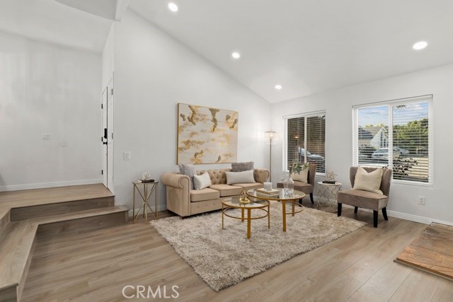 18229 Friar Street photo 5