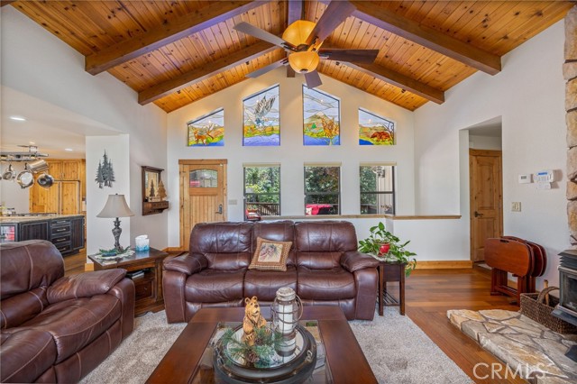 Detail Gallery Image 2 of 69 For 38800 Fawn Point Ln, Bass Lake,  CA 93604 - 5 Beds | 3/1 Baths