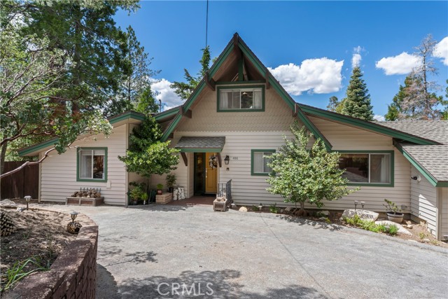 Detail Gallery Image 2 of 41 For 486 Pyramid Dr, Lake Arrowhead,  CA 92352 - 3 Beds | 2 Baths