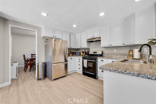 18623 Chickory Drive, Riverside CA: https://media.crmls.org/medias/6b9f4a71-efe9-40db-a146-4716a013f47a.jpg