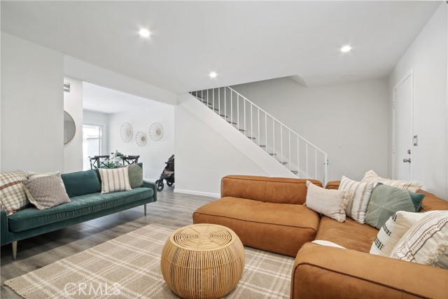 Detail Gallery Image 5 of 20 For 11240 Dover Way, Stanton,  CA 90680 - 3 Beds | 1/1 Baths