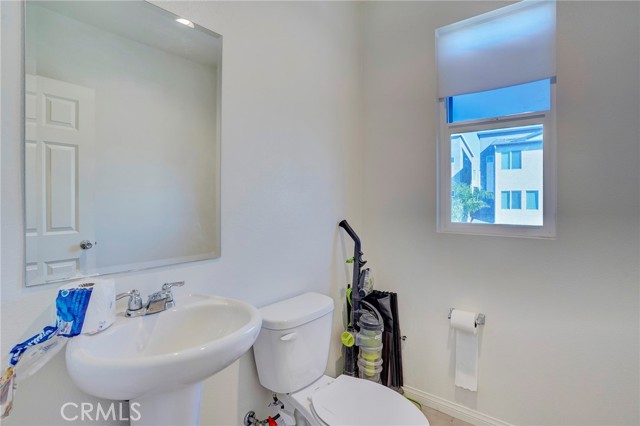Detail Gallery Image 35 of 49 For 314 N Standard, Santa Ana,  CA 92701 - 4 Beds | 3/1 Baths