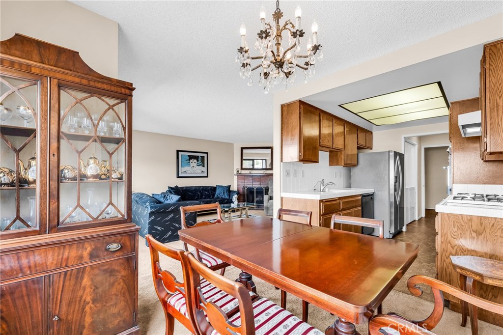 910 S Leland Street #2