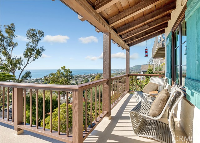 802 Rembrandt Drive, Laguna Beach CA: https://media.crmls.org/medias/6ba21834-8f94-448d-a20e-0e47aa2cc482.jpg