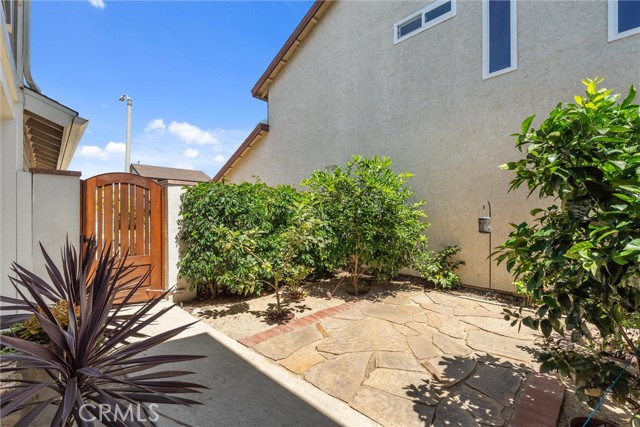 Image 4 of 46 For 7812 Connie Dr