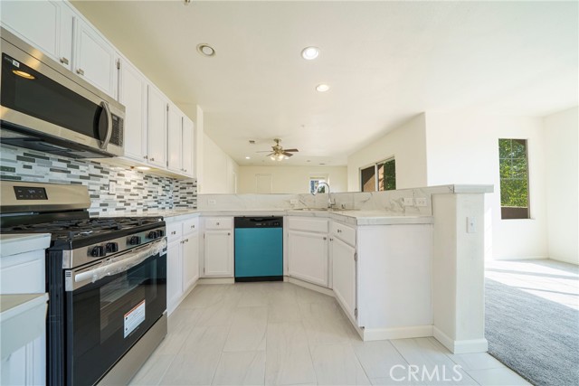 Detail Gallery Image 19 of 41 For 33432 Winston Way #C #C,  Temecula,  CA 92592 - 3 Beds | 2 Baths