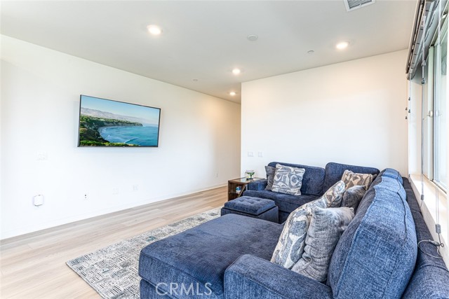 3580 E Peckham Paseo, Ontario CA: https://media.crmls.org/medias/6ba393b3-2e07-4119-8238-de982021e520.jpg