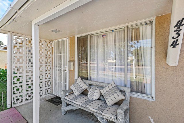 Detail Gallery Image 3 of 40 For 434 E Victoria St, Carson,  CA 90746 - 3 Beds | 1 Baths