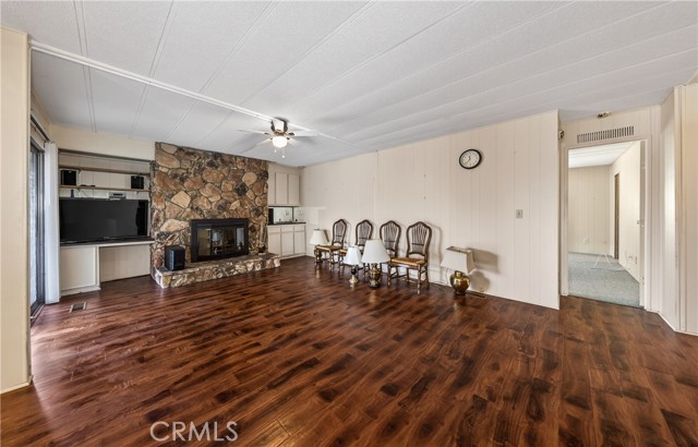 Detail Gallery Image 13 of 36 For 10322 Chisholm Trl, Cherry Valley,  CA 92223 - 2 Beds | 2 Baths