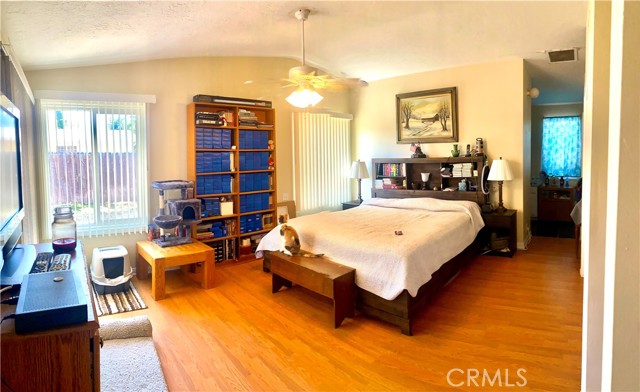 526 W Avenue J5, Lancaster CA: https://media.crmls.org/medias/6ba53fe6-a666-45b4-aa52-555c41861205.jpg