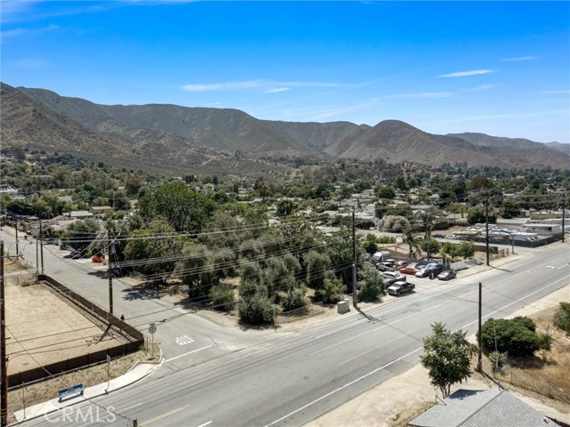 5 Grand, Lake Elsinore CA: https://media.crmls.org/medias/6ba6bf58-3eaa-4d4a-95e7-0a42f6483488.jpg