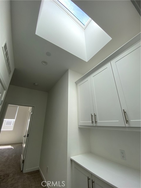 2312 Synergy, Irvine CA: https://media.crmls.org/medias/6ba6c576-c24e-49e3-9502-bf40711db8bc.jpg