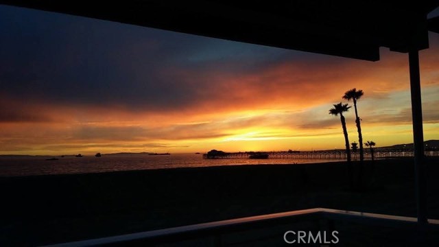 1207 Seal Way, Seal Beach CA: https://media.crmls.org/medias/6ba79dbc-ae13-49c4-9bf1-e64b6d3cd756.jpg