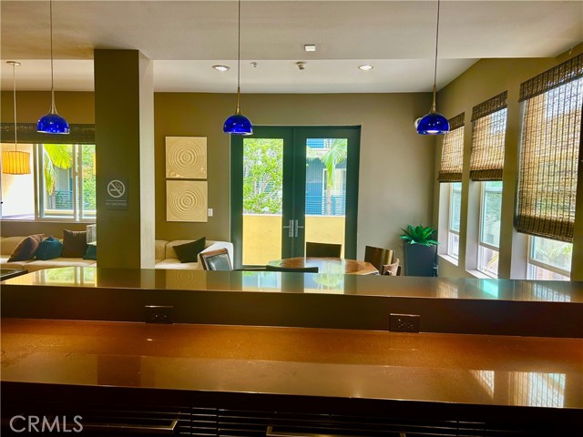 Detail Gallery Image 48 of 64 For 300 E 4th St. #101,  Long Beach,  CA 90802 - 1 Beds | 2 Baths