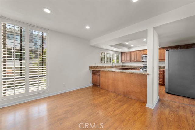 Detail Gallery Image 14 of 36 For 446 Palos Verdes Bld, Redondo Beach,  CA 90277 - 3 Beds | 3 Baths