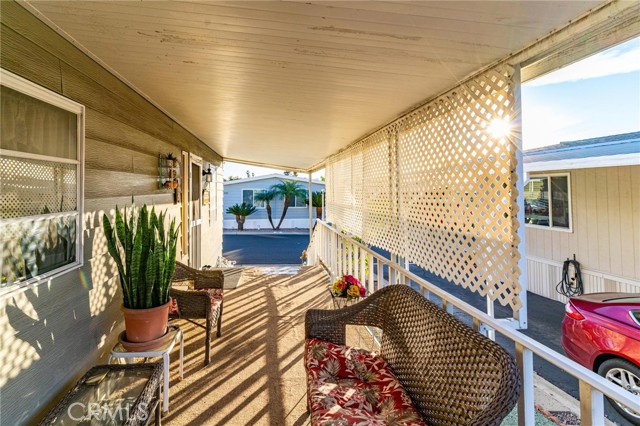 Detail Gallery Image 6 of 41 For 4095 Fruit St #328,  La Verne,  CA 91750 - 2 Beds | 2 Baths