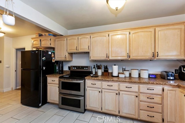 Detail Gallery Image 15 of 31 For 4910 Brockton Ave, Riverside,  CA 92506 - 3 Beds | 2/1 Baths