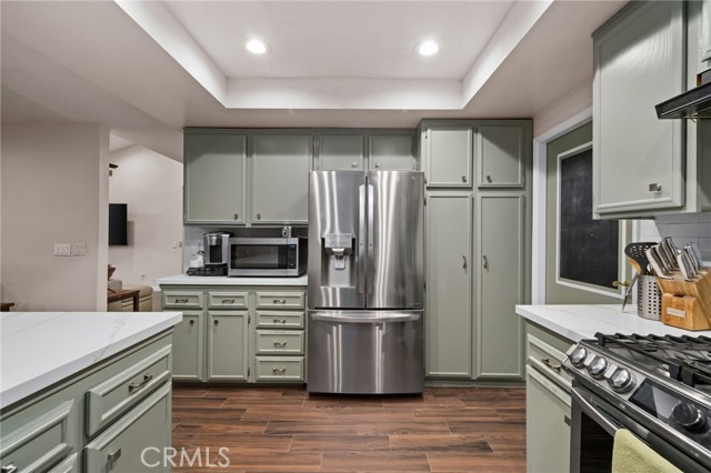 Detail Gallery Image 16 of 31 For 9879 Canada Way, Riverside,  CA 92503 - 4 Beds | 2 Baths