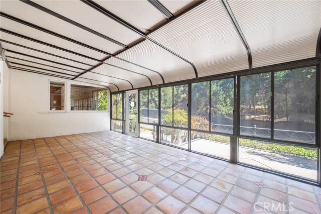 Detail Gallery Image 29 of 35 For 1601 Stone Canyon Rd, Los Angeles,  CA 90077 - 3 Beds | 3 Baths