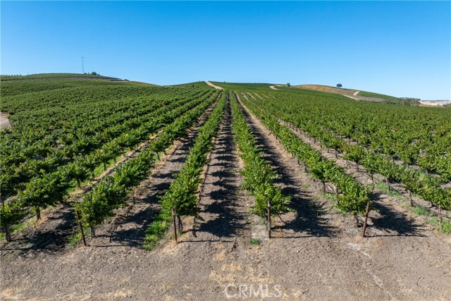 5790 Hog Canyon Road, San Miguel CA: https://media.crmls.org/medias/6bae94f3-a90f-4c65-94d2-21718e99feee.jpg