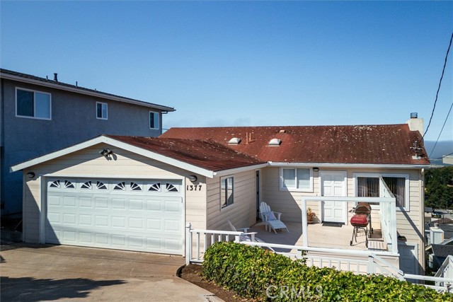 Detail Gallery Image 3 of 33 For 1377 Hillcrest Dr, Morro Bay,  CA 93442 - 3 Beds | 2 Baths