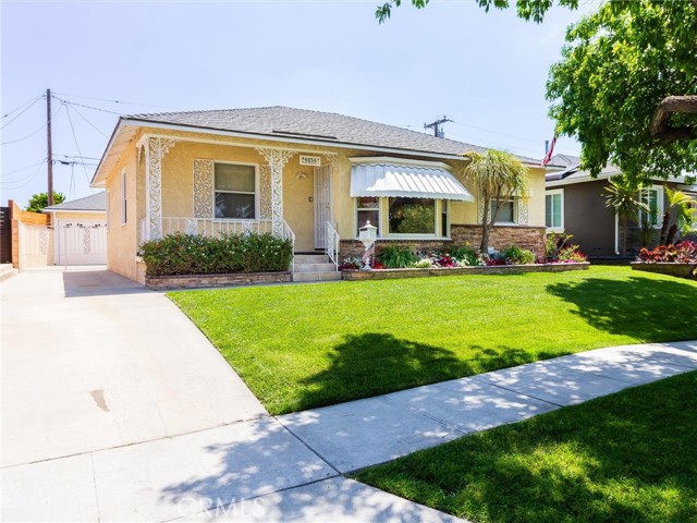 Detail Gallery Image 3 of 39 For 4856 Lomina Ave, Lakewood,  CA 90713 - 3 Beds | 1 Baths
