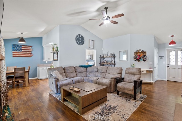 Detail Gallery Image 10 of 29 For 1580 La Linda Ln, Chico,  CA 95926 - 3 Beds | 2 Baths