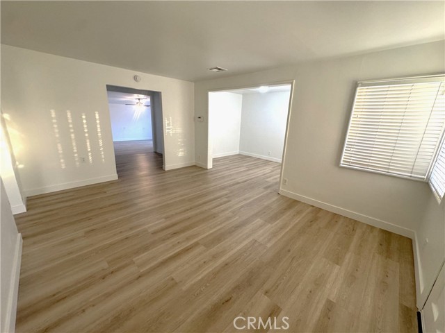 Detail Gallery Image 3 of 20 For 547 S Yorba St, Orange,  CA 92869 - 3 Beds | 1 Baths