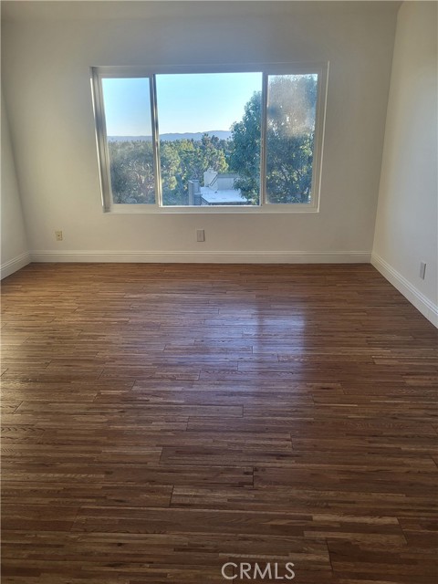 15775 Midwood Drive, Granada Hills CA: https://media.crmls.org/medias/6bb1db4d-6191-4a8c-bacc-00680f56fb05.jpg