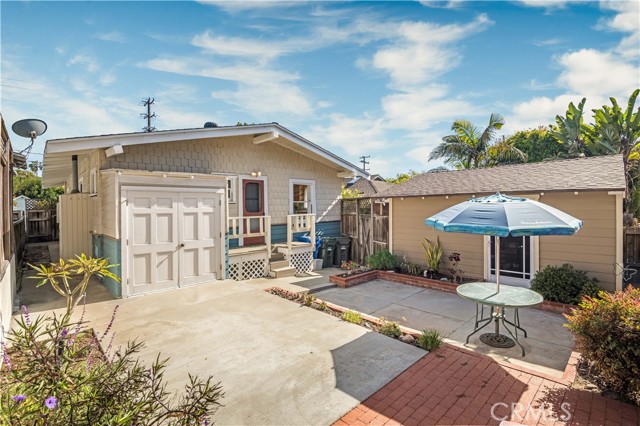 513 Garnet Street, Redondo Beach, California 90277, 2 Bedrooms Bedrooms, ,2 BathroomsBathrooms,Residential,Sold,Garnet,SB22103821