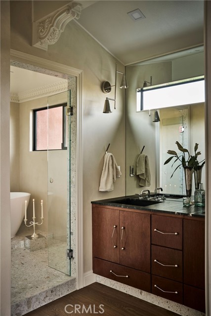 Detail Gallery Image 19 of 30 For 3761 Glenalbyn, Los Angeles,  CA 90065 - 3 Beds | 3 Baths