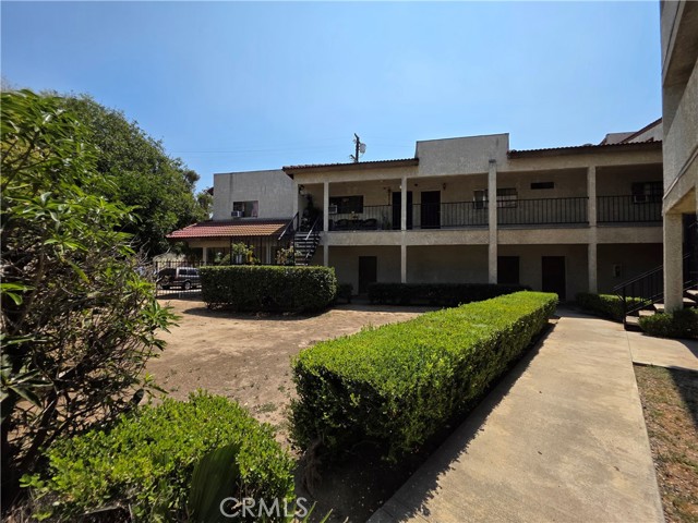 2121 El Paseo, Alhambra CA: https://media.crmls.org/medias/6bb3d6cf-1bb0-4369-bc63-5f89713378ae.jpg