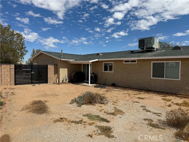 Detail Gallery Image 8 of 11 For 13549 Niabi Rd #D,  Apple Valley,  CA 92308 - 2 Beds | 1 Baths