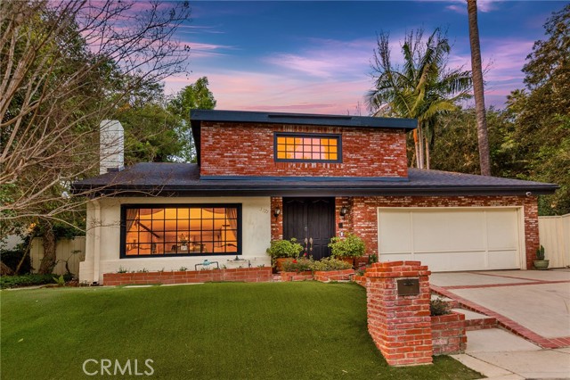 Detail Gallery Image 2 of 38 For 3371 Berry, Studio City,  CA 91604 - 3 Beds | 2/1 Baths