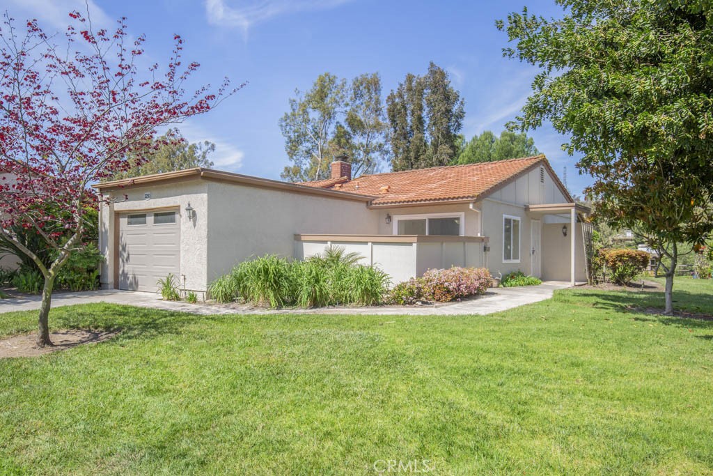 3293 San Amadeo #D