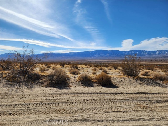 Detail Gallery Image 1 of 5 For 500 Neptune Rd, Lucerne Valley,  CA 92356 - – Beds | – Baths