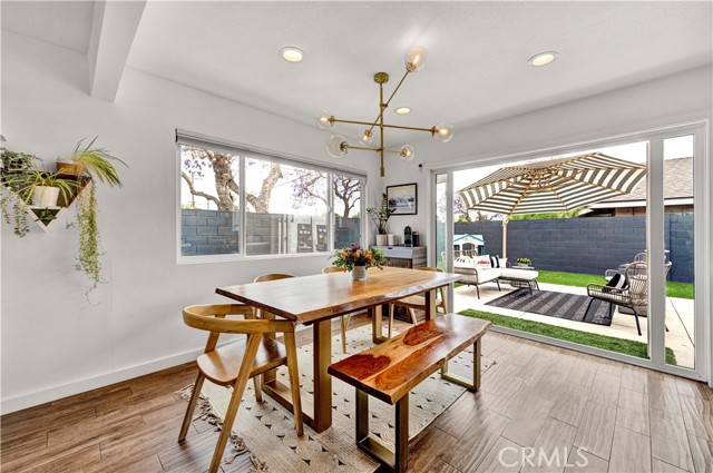 2218 S Linda Way, Santa Ana CA: https://media.crmls.org/medias/6bb6d3bf-33c8-433b-9fa4-4bc094484f45.jpg
