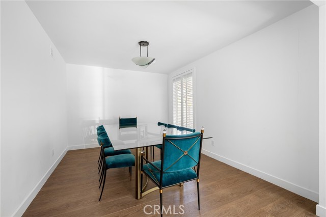 4035 Ellenita Avenue, Tarzana CA: https://media.crmls.org/medias/6bb80c91-61d5-40f4-a436-c8b6099b7c97.jpg