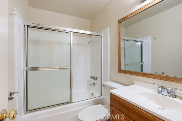 820 N Raymond Avenue, Pasadena CA: https://media.crmls.org/medias/6bb81a9f-474a-40b4-b9a5-42e8eb2a255a.jpg